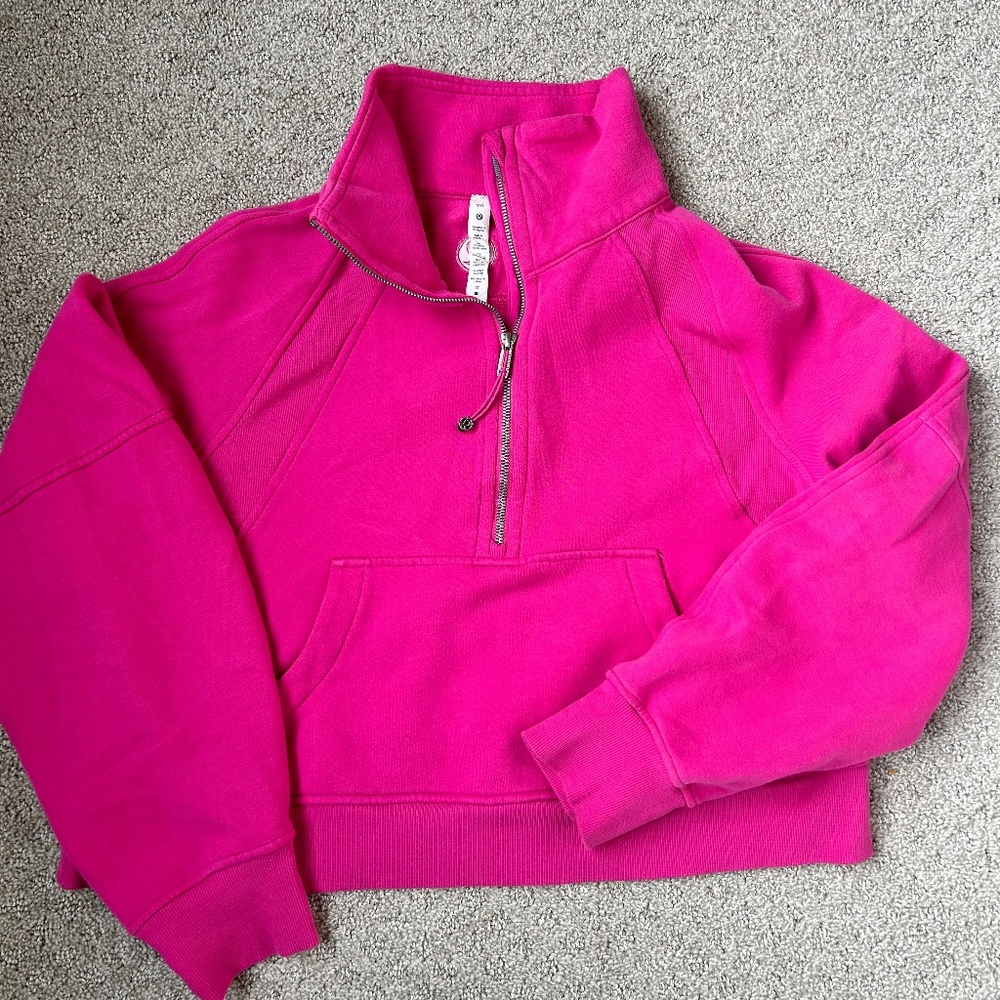 Lululemon Funnel Neck Half-Zip Scuba, size M